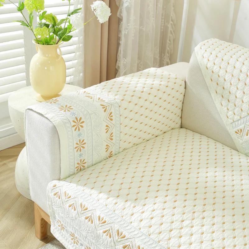 Бежевая жаккардовая клетчатая диванная подушка Four Seasons — фото 6