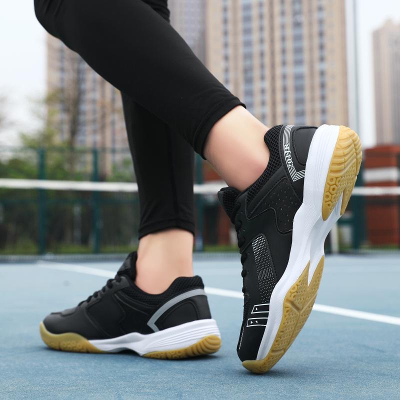 36-45 Couple Plus Size Shock-absorbing Anti Slip Wear-resistant Breathable Tennis Shoes Table Tennis Shoes Badminton Training Shoes
