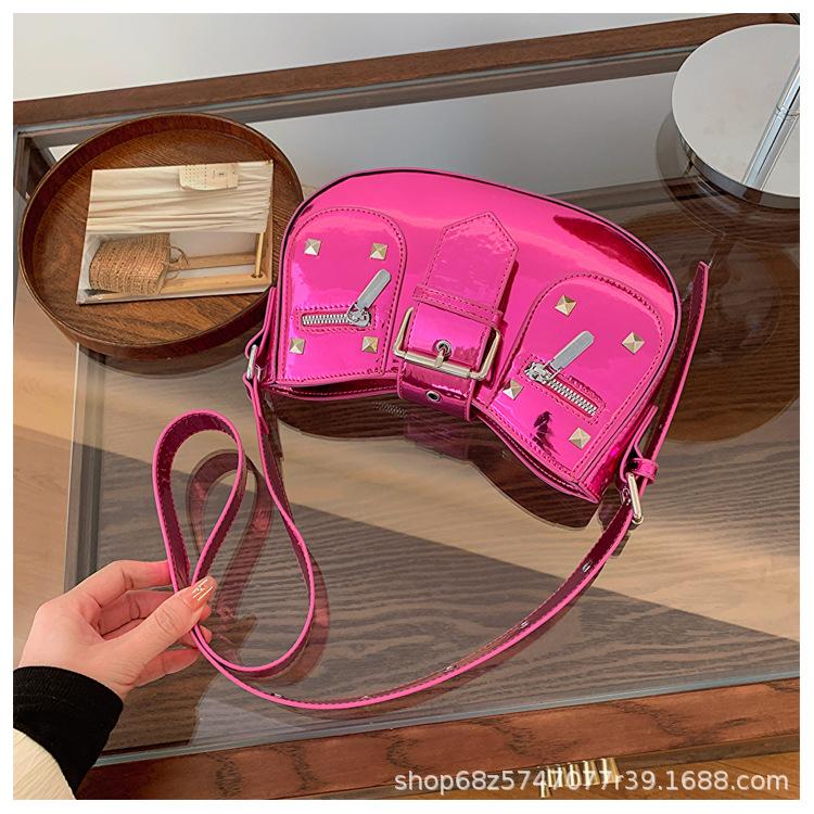 Premium patent leather underarm bag women's 2025 new fashion trend crescent bag Korean version niche one-shoulder crossbody