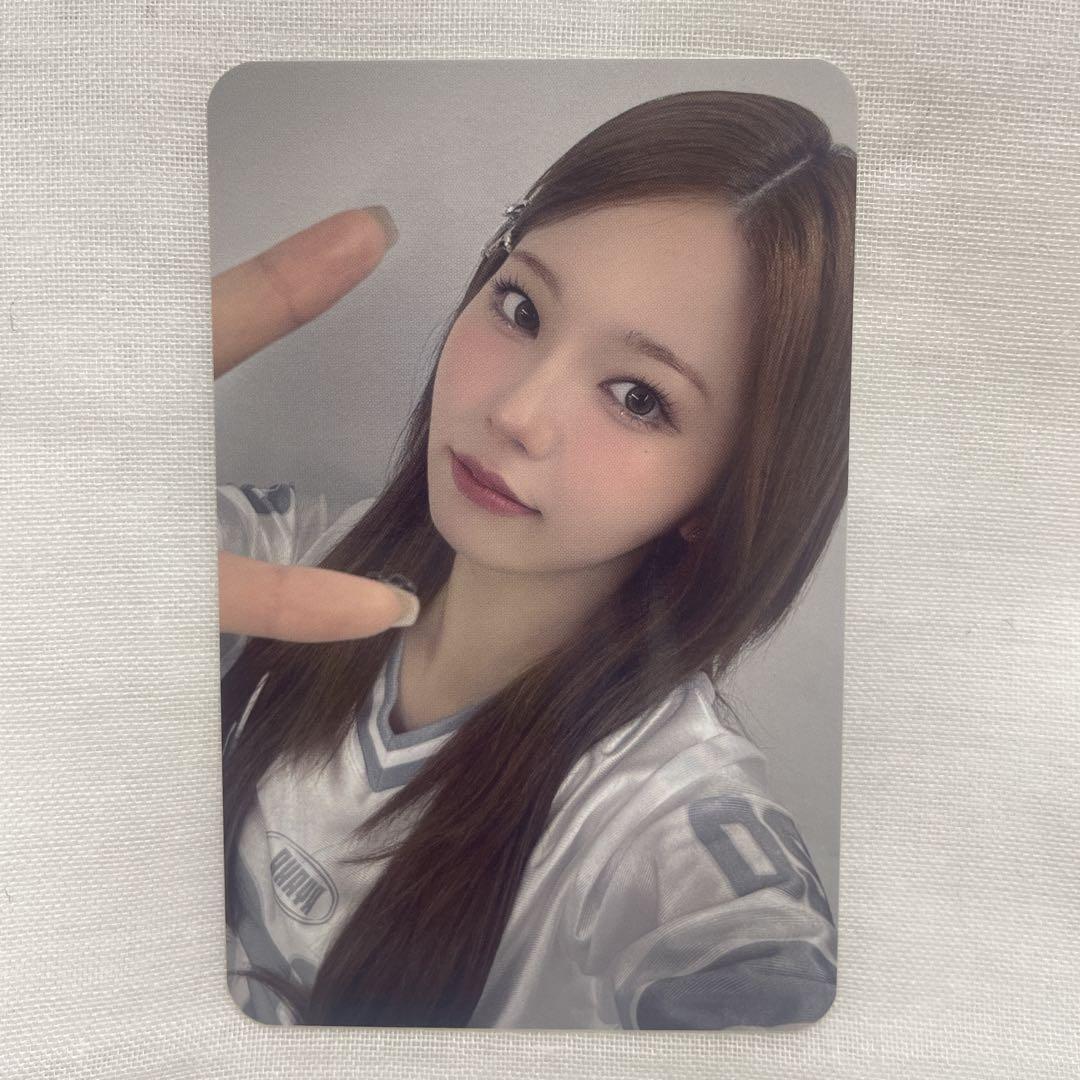 

[USED] NiziU love line bdm bonus trading card Ayaka