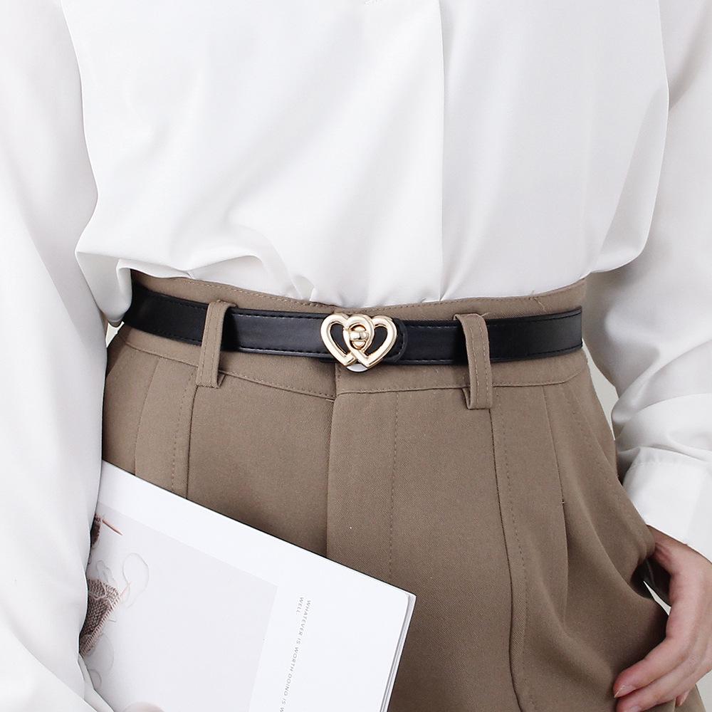 Cintura da Donna in Pelle Regolabile con Fibbia a Forma di Cuore per Vestiti e Cappotti