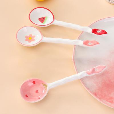 Kawaii Ovoce Jahoda Keramická Polévková Lžíce Roztomilá Zmrzlina Ručně Malovaná Kávová Dezertní Lžíce s Dlouhou Rukojetí Kuchyňské Doplňky