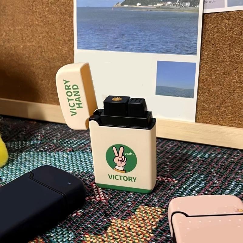 Funny Water Squirt Toy for Kids Prank Toy Realistic Lighter Shaped Quirky Gag Toy Creative Birthday Gift