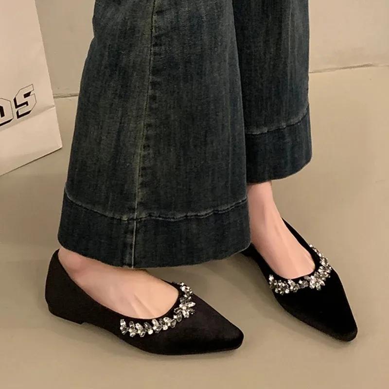Elegant Women Crystal Flats Loafers Shoes Fashion Pointed Toe Shallow Sandals 2025 Summer New Luxury Dress Woman Shoes for Women