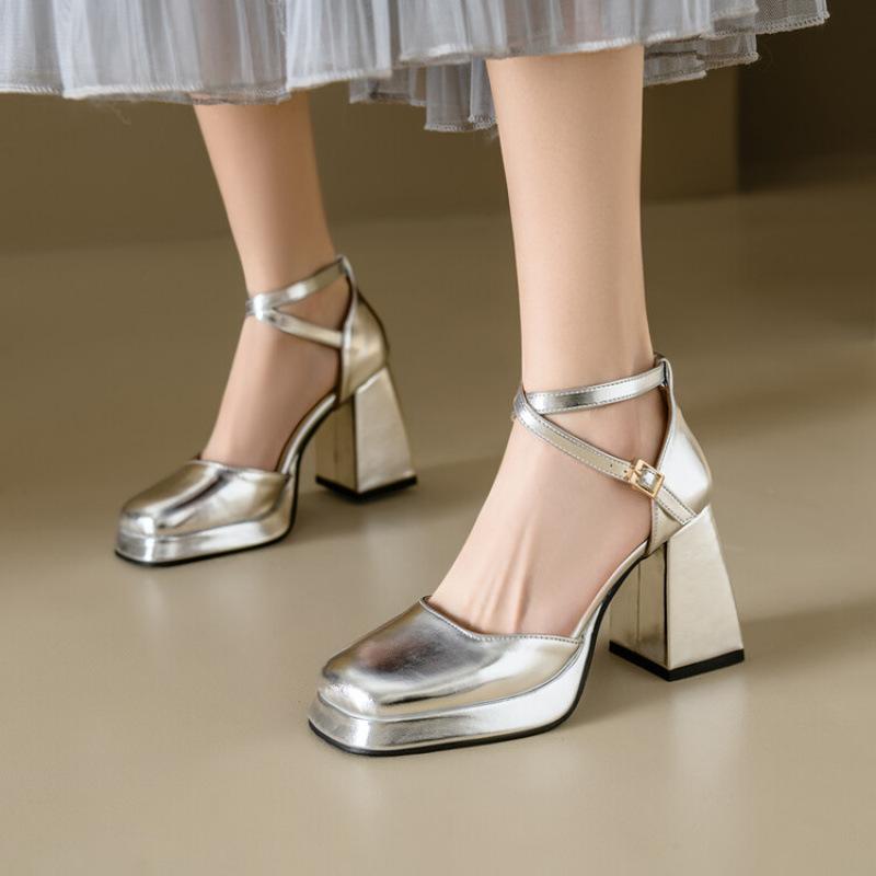 Novas sandálias romanas femininas à prova d'água mesa verão salto quadrado cabeça quadrada oca sandálias de salto alto plataforma casual sapatos de tamanho grande