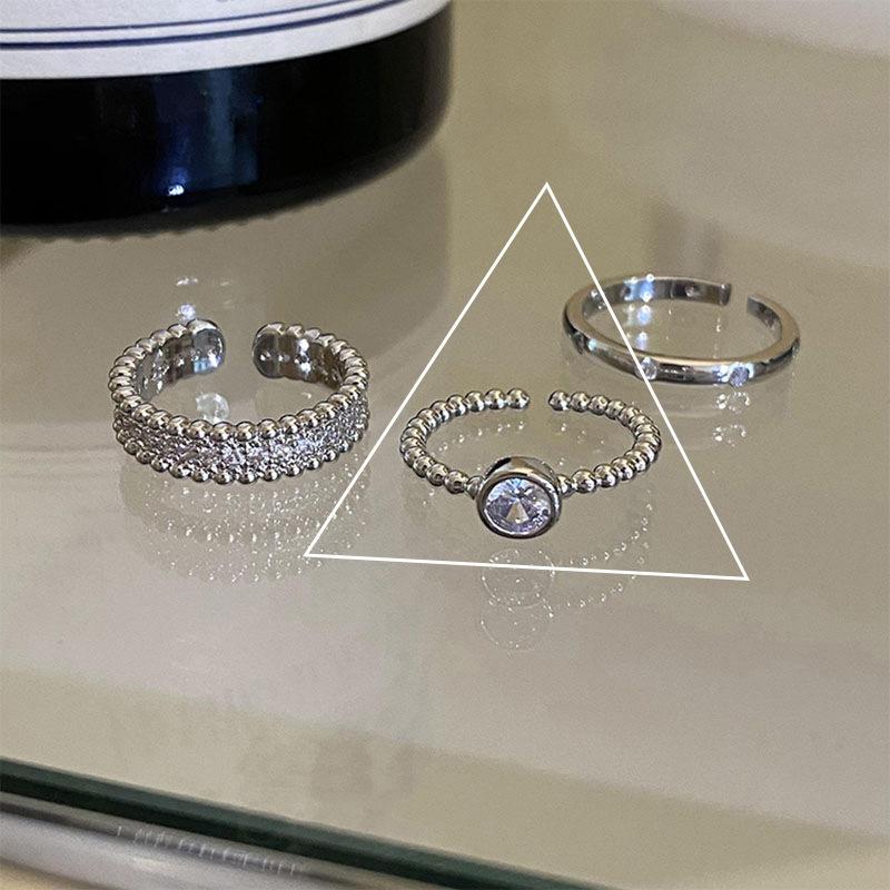 Ins Style Elegant Rhinestone Copper Ring For Women With Unique Geometric Design