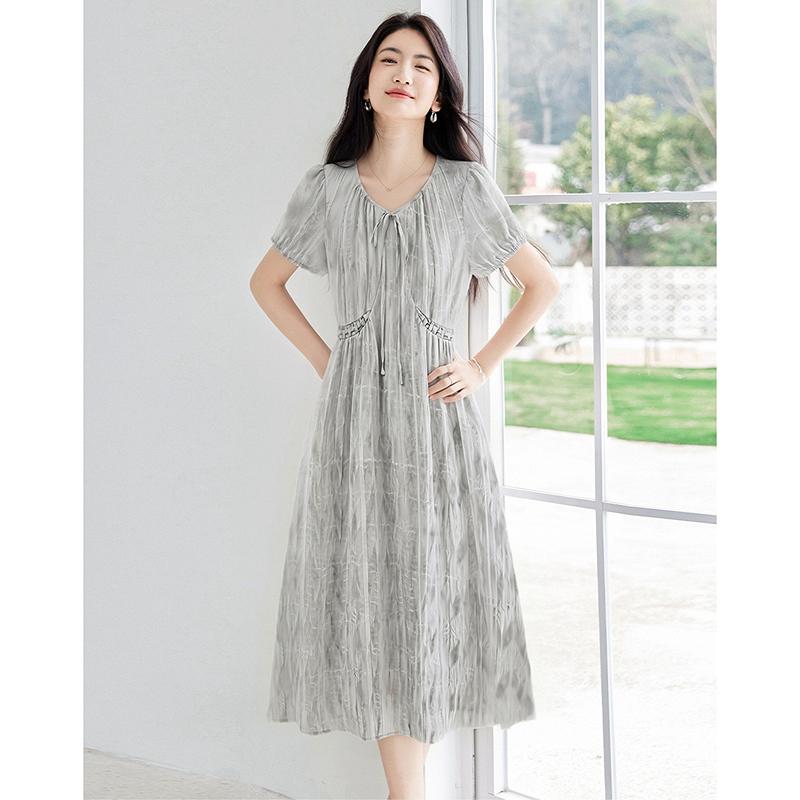 V-neck Dress, Women's Summer Temperament, Waist Cinched, Bubble Sleeves, Medium Length Skirt