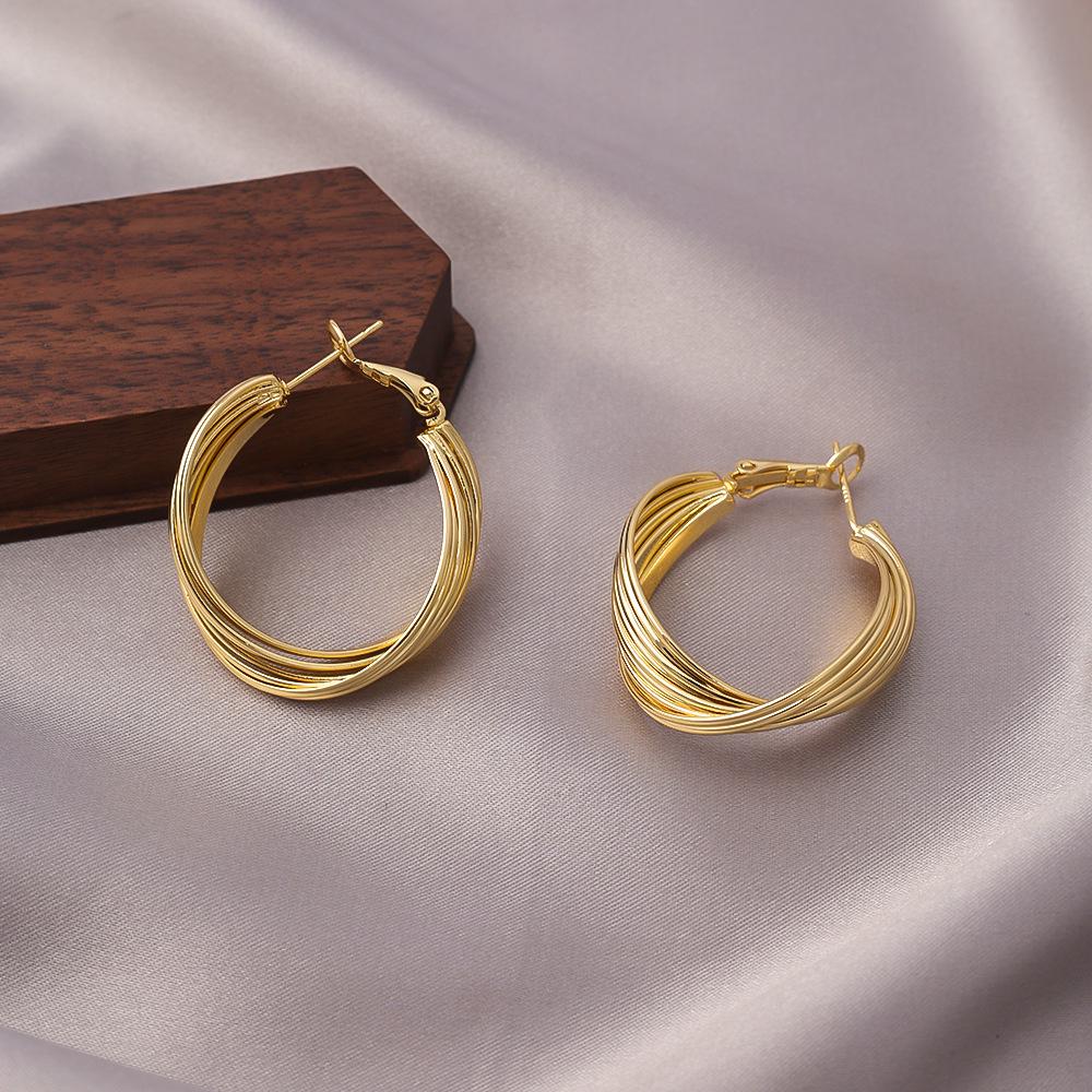 Exaggerated Twisted Hoop Earrings: Trendy Women's Fashion Jewelry