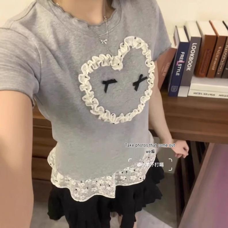 

Женская приталенная футболка с коротким рукавом, серая, с кружевной вставкой в виде сердца XL (Premium) серый