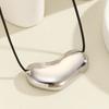 European and American Popular Style Korean Velvet Metal Peach Heart Necklace High-end Light Luxury Sweater Chain
