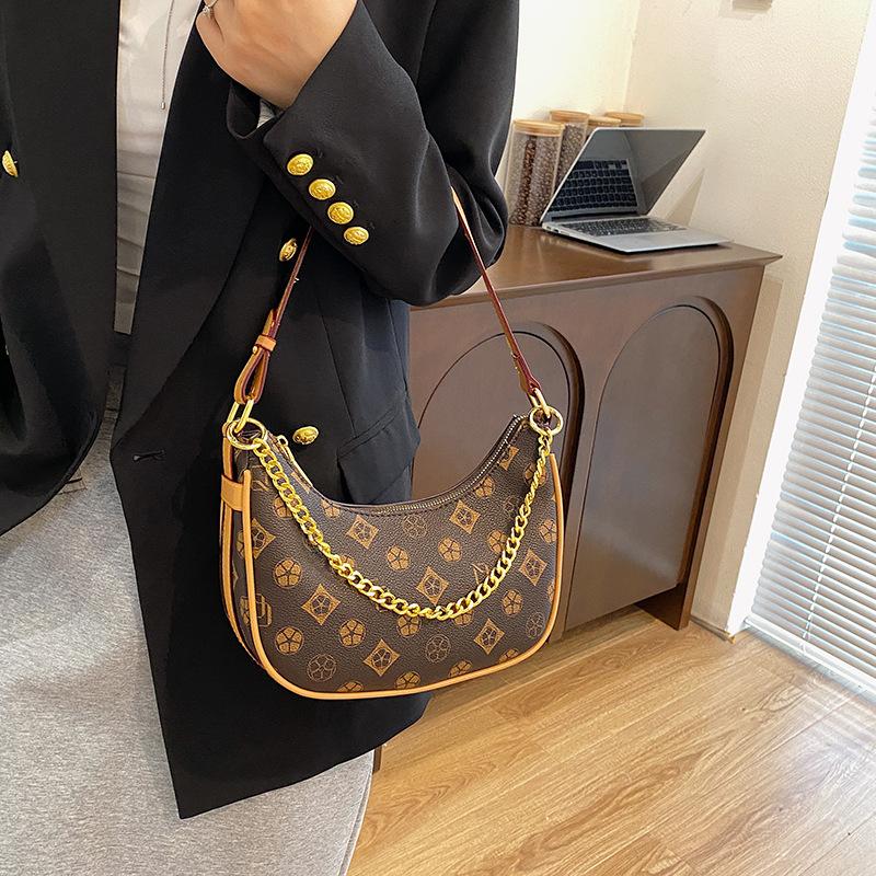 Light luxury women's bag high-end chain underarm bag women's retro printed crescent bag niche versatile oblique span bag