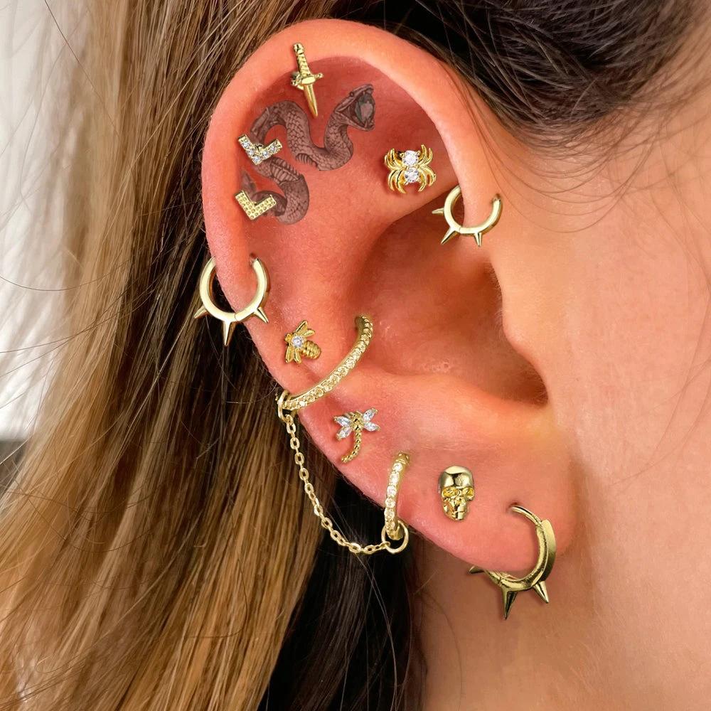 Hot Selling Helix Piercing Insect Skull Earring Women Trend Sliver Gold Color Zircon Tragus Bone Stud Ear Ring Body Chic Jewelry