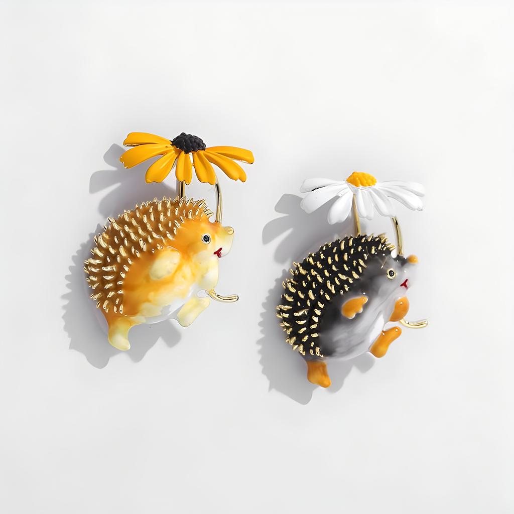 Cute Japanese Little Hedgehog Female Versatile Enamel Animal Brooch
