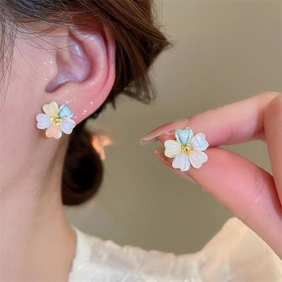 Pendientes de botón Dopamina Flores de Cinco Colores Geometría para Mujer Simples Retro Temperamento Moda Dulce Personalidad Joyería