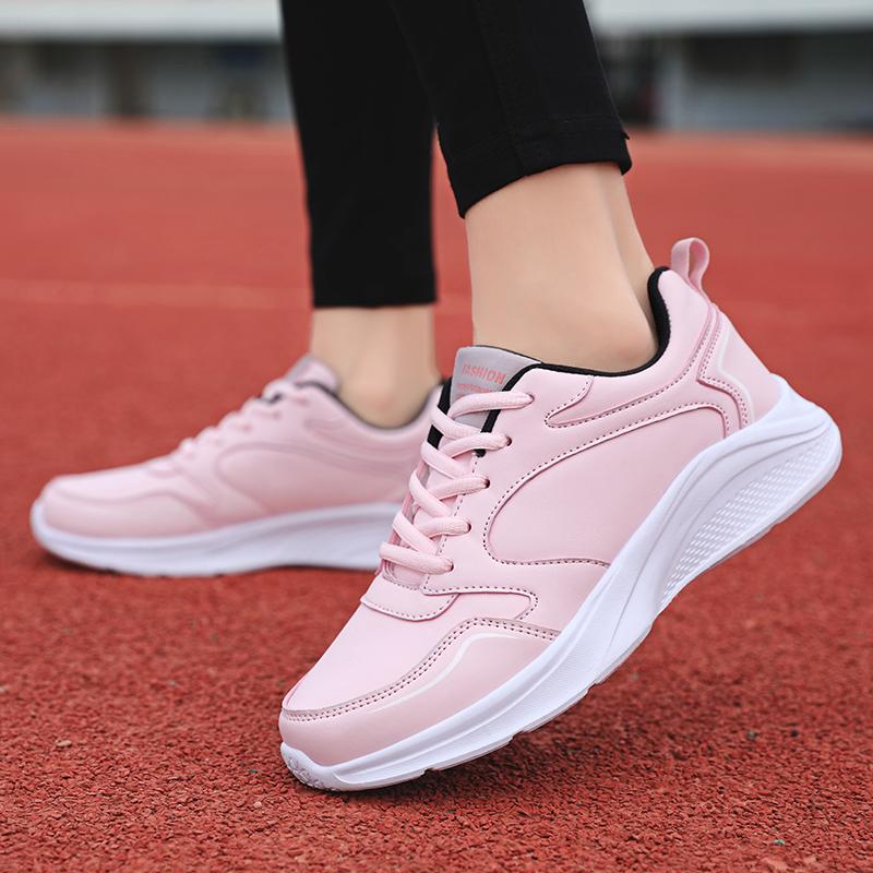 Chaussures de sport ultra légères et pratiques pour femmes, chaussures de sport de grande taille, printemps et automne