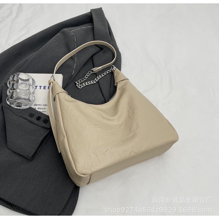 

Retro popular big bag women s 2025 new tote bag fashionable versatile messenger bag large capacity commuter shoulder bag хакі