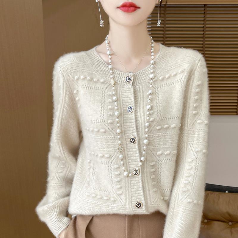 Autumn and Winter New Crew Neck Cardigan Women's Fashion Age-reducing Sweater Top Coat