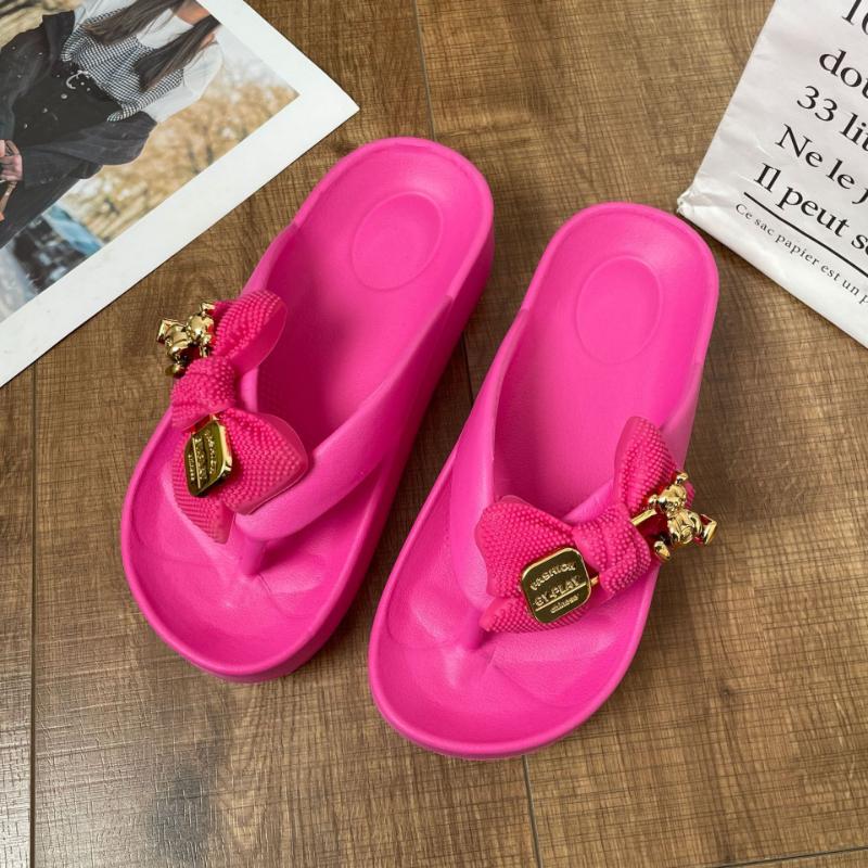 Fashion Lightweight EVA Thick Soled Women's Shoe Summer New Soft Soled Anti Slip Beach Shoes Fashion Women Sandals Comfor Simple Slipper