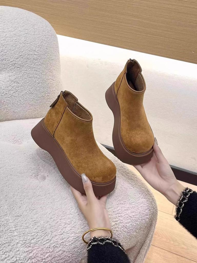 Thick-soled Winter Snow Boots Women's 2025 New Round Head Fleece Short Boots Muffin Back Zipper British Cotton Shoes