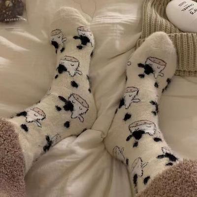 Autumn and Winter Warm Thickened Cute White-Black Cow Spots Print Socks Women Mink Velvet Warm Soft Stockings Floor Socks
