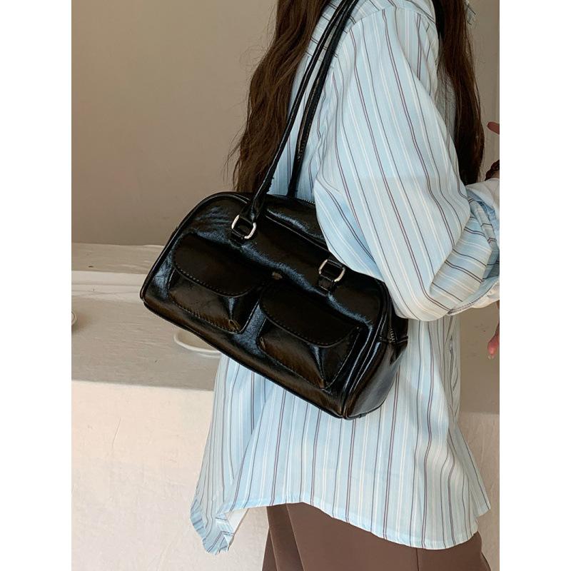 Niche Underarm Bags, Fashionable Tote Bags for Spring and Summer, Versatile and Large-capacity Commuting Bags