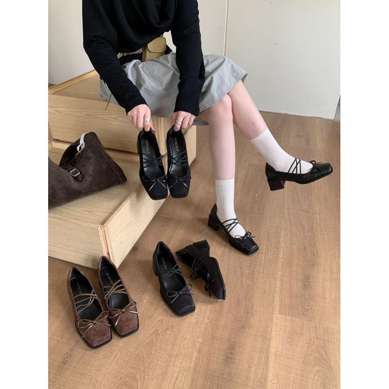 Brown French square head bow Mary Jane high heels 2025 autumn new retro thick heel light mouth single shoes