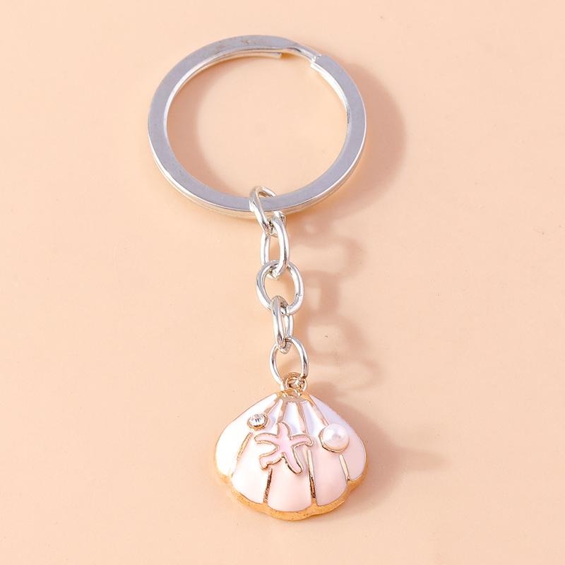 Summer Beach Shell Starfish Keychain Fishes Conch Key Rings Pendants for Car Key Women Girls Handbag Charms DIY Jewelry Gifts