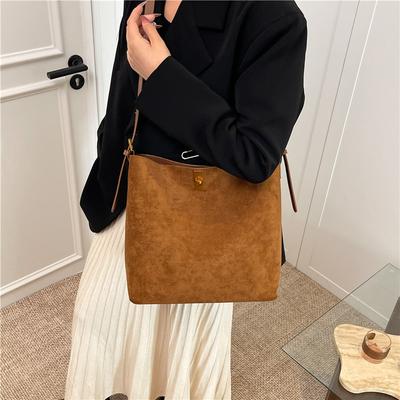 Umhängetasche für Damen, modische und schlichte Bucket Bag, Pendler-Einzelschultertasche mit großem Fassungsvermögen