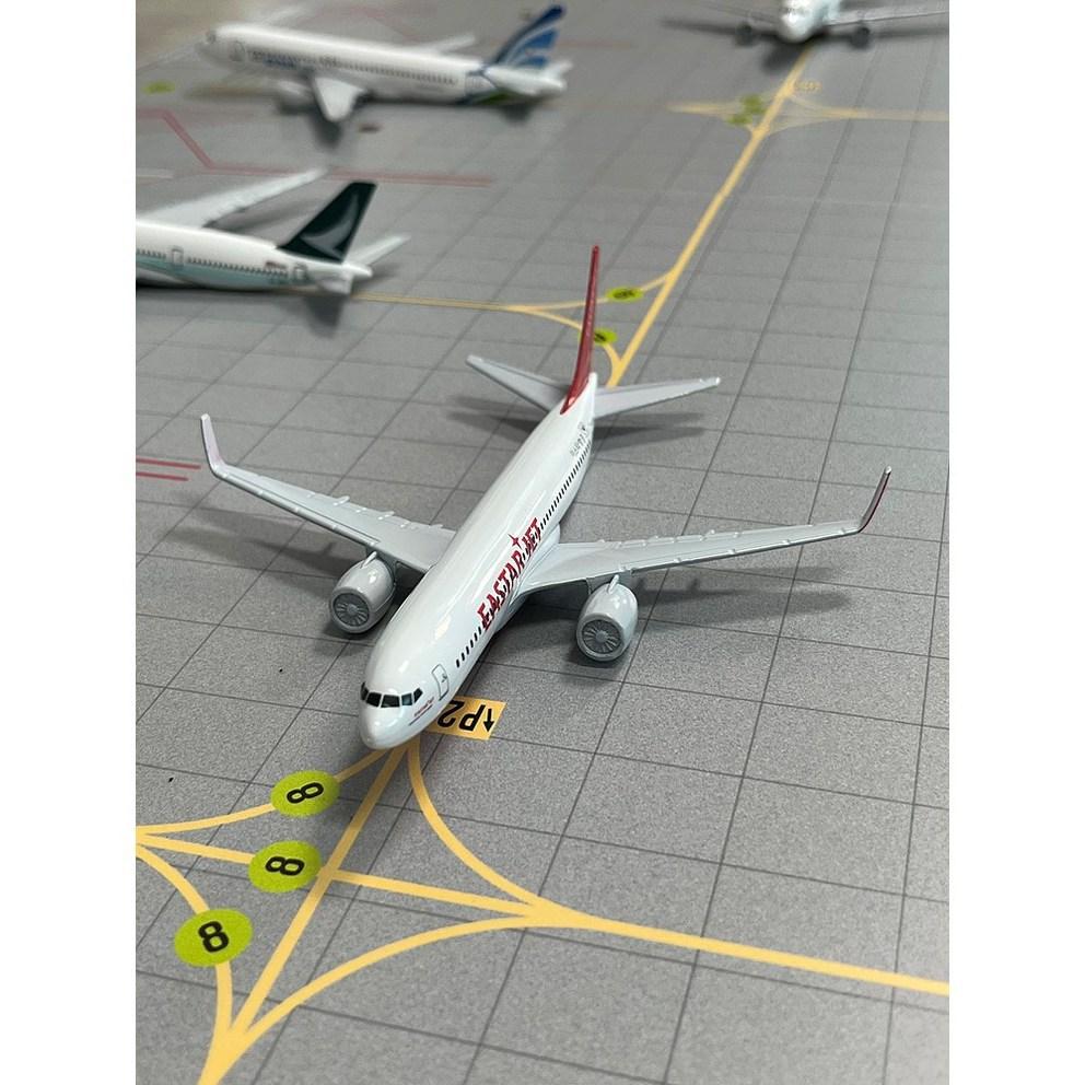 1:400 Scale Die-cast Aircraft Model - Featuring Korean Air, Asiana Airlines & 26 Other Designs (16cm)