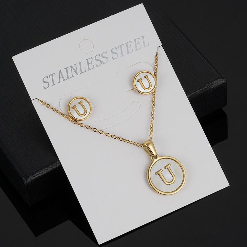 18K Gold-Plated Stainless Steel Alphabet Necklace Set: Cross-Border Women’s 26-Letter Round Shell Pendant