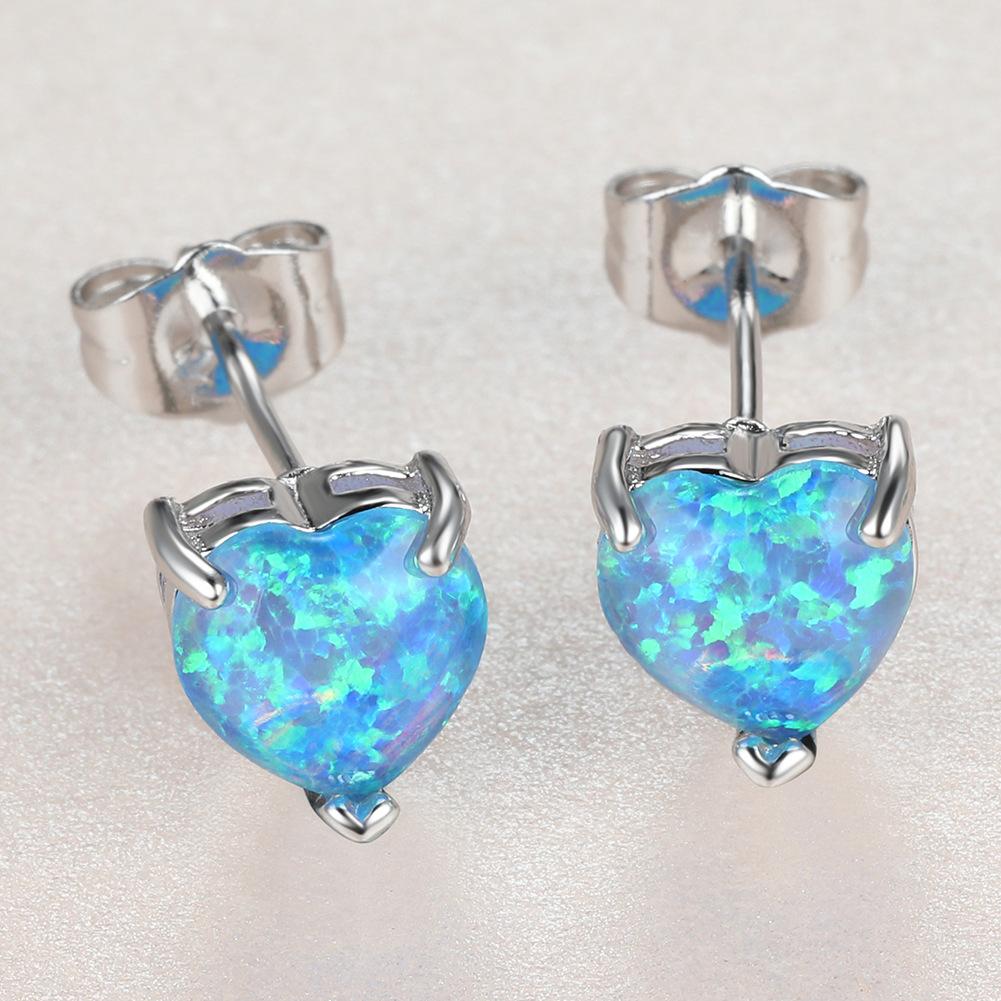 Korean Version of Summer Small Fresh Compact Cute Heart Shaped Earrings European and American Style Simple and Minimalist