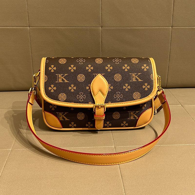 Classic Retro Versatile Presbyopia Shoulder Bag Women's Light Luxury Printed Letter Bag Fashion Underarm Bag Crossbody Small Square Bag