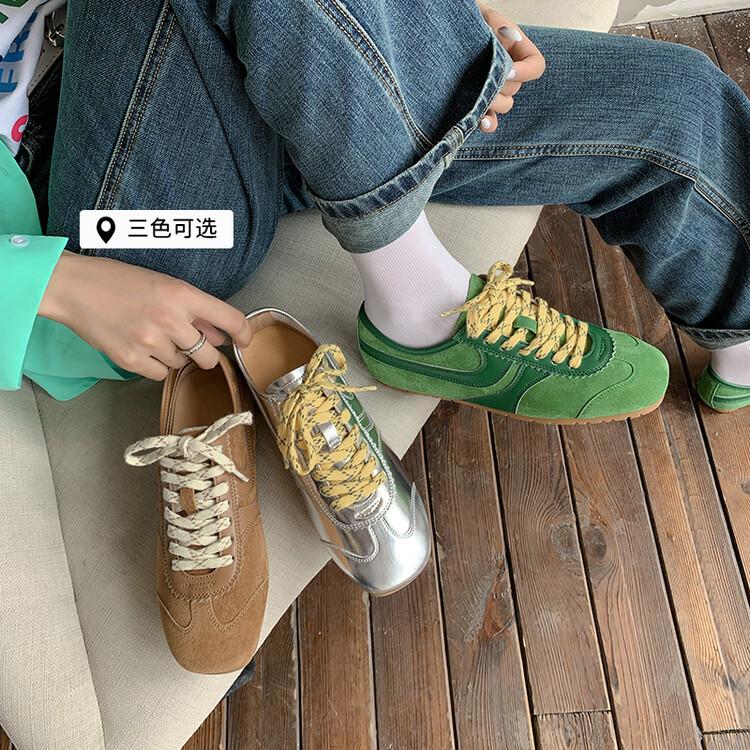 Retro German Training Shoes Women's 2025 Autumn New Flat-bottomed Leather Single Shoes Star Sports and Leisure Board Shoes