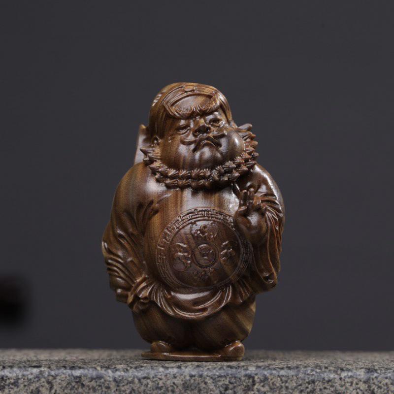 Green Sandalwood Zhong Kui Demon-Slaying Ornament: Purple Sandalwood Carved Handheld Piece for Men