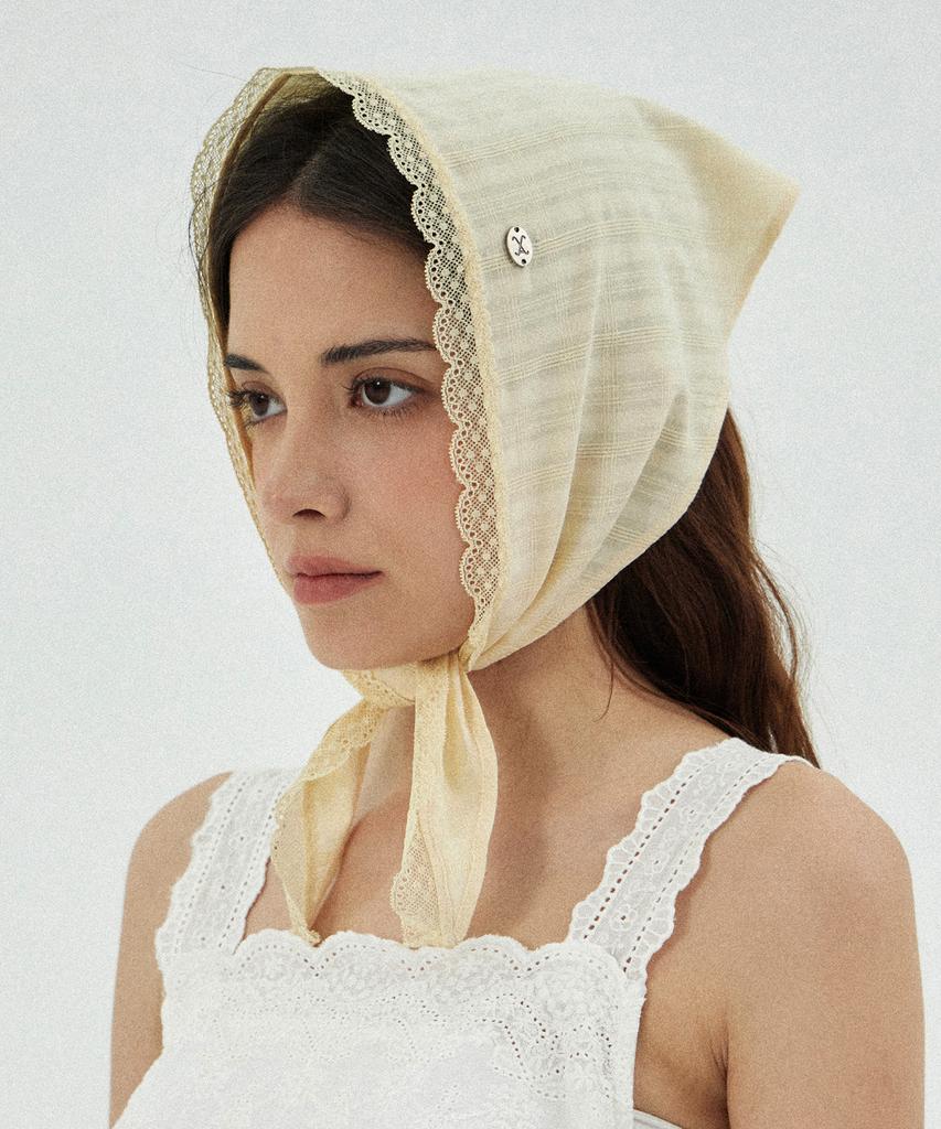 Bajal Va Curved Oval Metal Lace Bandana Yellow
