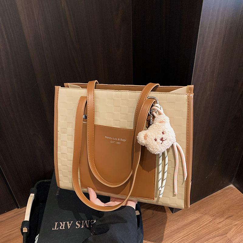 Premium sense large-capacity bag women's new spring and summer shoulder armpit bag casual commuter tote bag