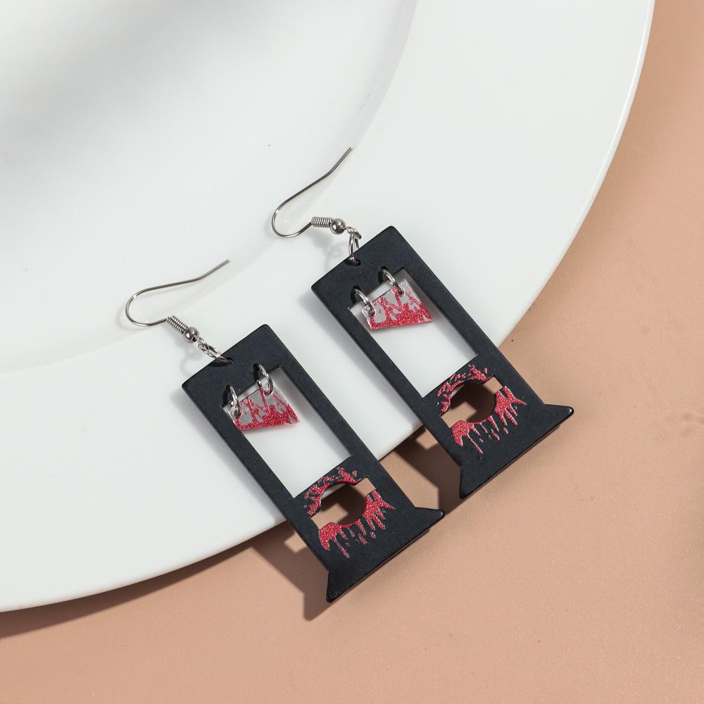 Gothic Blood Guillotine Acrylic Halloween Earrings for Women New Creative Sequin Knife Drop Earring Hallowmas Party Jewelry Gift