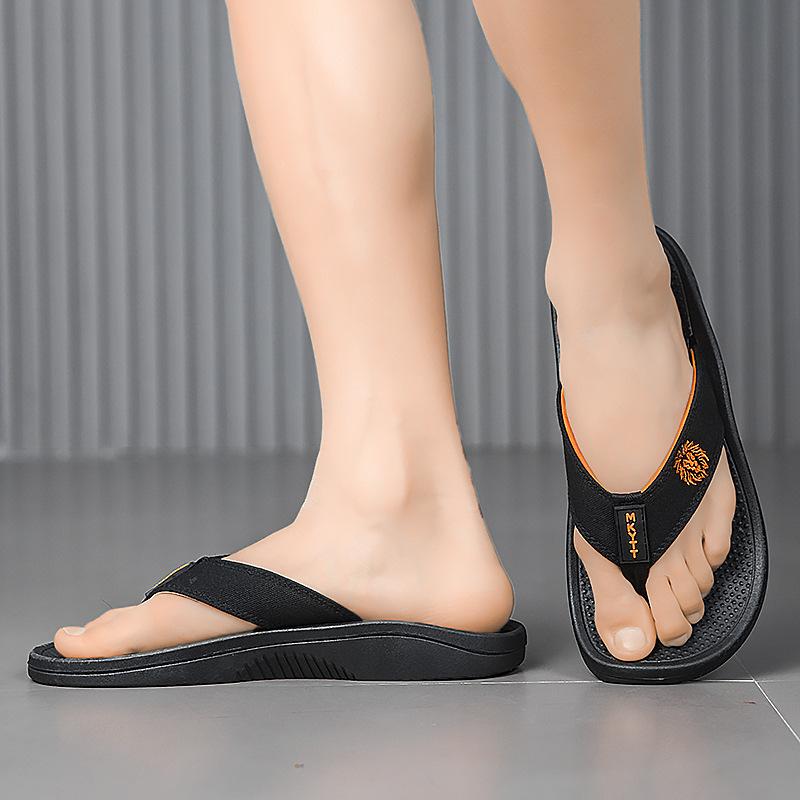 Men's Shoes Summer New Outdoor Flip-flops Fashion Classic Breathable Solid Color Simple Casual Beach Sandals Trendy Shoes