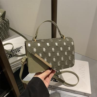 Women's Foreign Style and High Value 2025 Autumn and Winter New Niche Design Shoulder Messenger Bag Temperament Small Square Bag Leisure