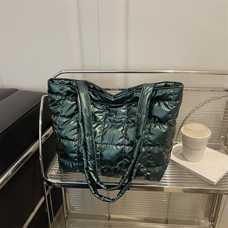 Retro Large-capacity Bag Autumn and Winter New Checkered Down Cotton Shoulder Bag Simple Temperament Portable Tote Bag