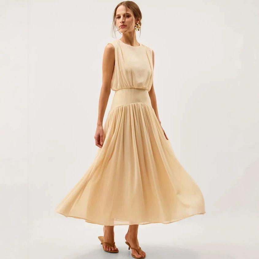 French apricot chiffon dress, sleeveless, round neck, waist-cinching, slimming style, summer vacation style, large hem long dress from the S
