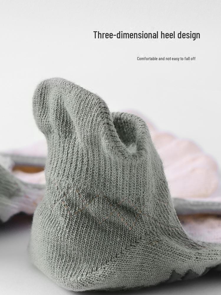 Gradient Non-Slip Women's Yoga Five-Finger Socks - Breathable, Sweat-Absorbent, Deodorant Pilates Socks for Spring/Summer.