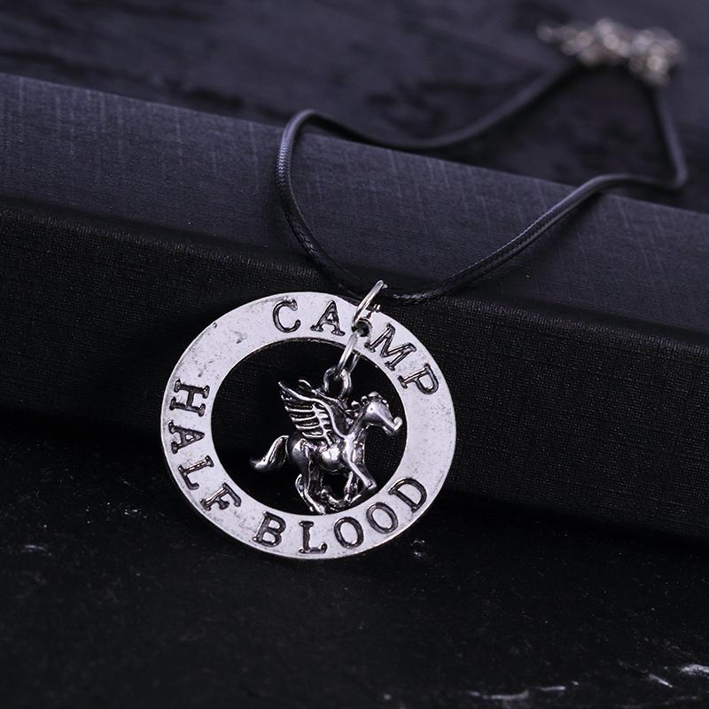 Blood Flying Horse Pendants Necklaces for Men Women Percy Jackson CAMP HALF Necklace Fashion Charm Jewelry Accessories Gifts