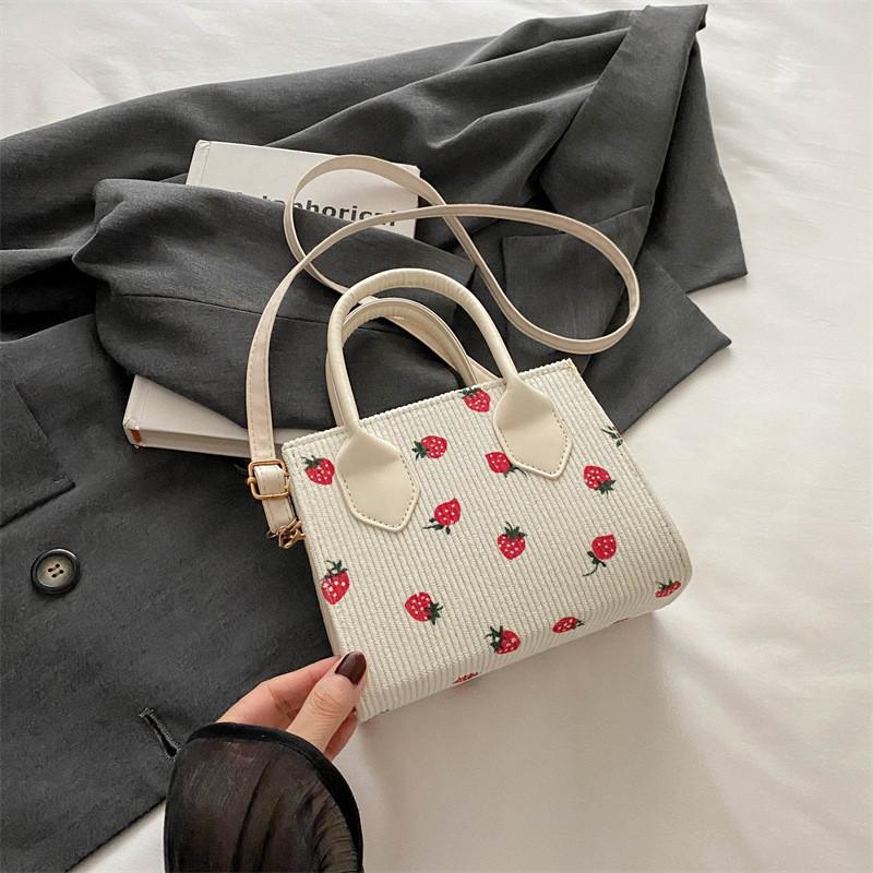 Stylish Vintage Casual Summer Crossbody Bag For Women With Chic Design And Luxurious Pu Material