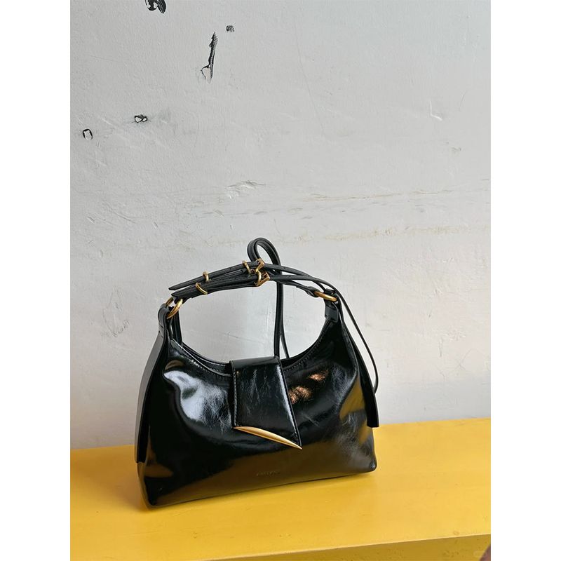 

High-End Niche Design Single Shoulder Messenger Bag for Women 2025 New Fashion Versitile Fashion Small Bag Commuter Bag Black