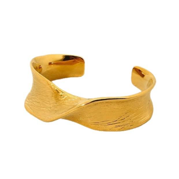 ins stainless steel plated 18k gold geometric texture twisted wave opening bracelet light luxury zircon buckle bracelet