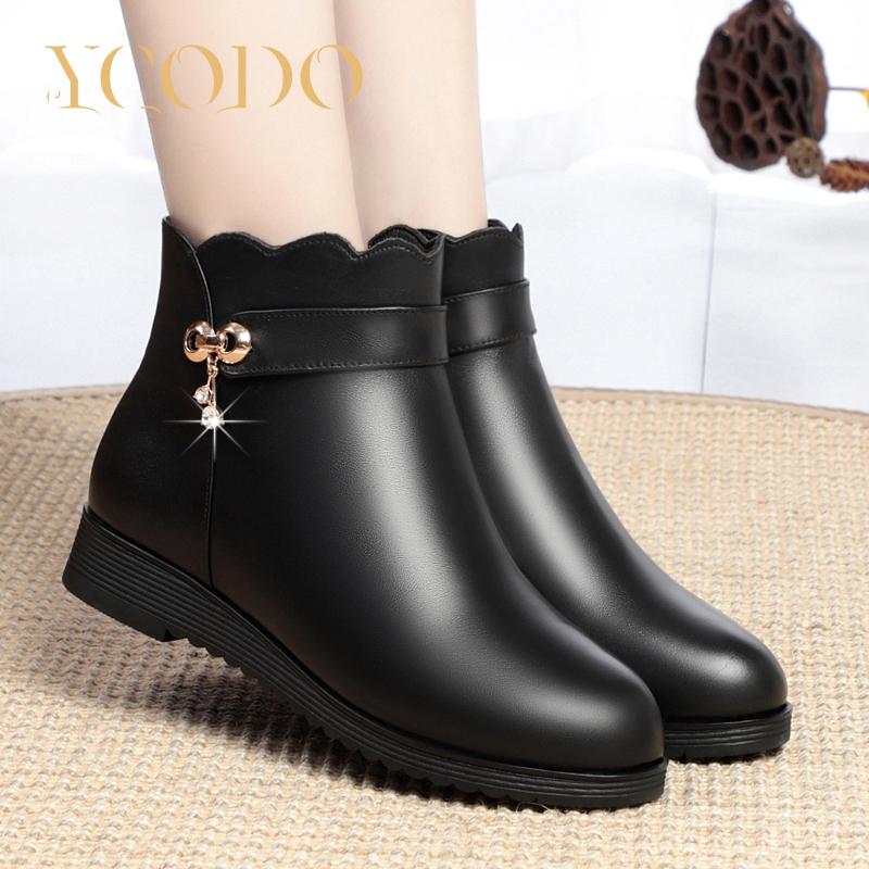 Vår-/vinterskinn for kvinner med myk såle, kort plysj og lerret på innsiden av to ankelstøvletter med metallkant