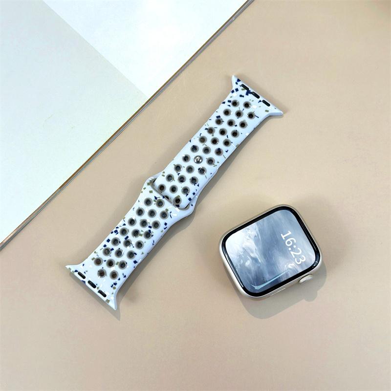 For Apple Watch Band 46mm 45mm 41mm 49mm 44mm 42mm 40mm Breathable Silicone bracelet correa Series11 10 9 8 SE 7 6 5 4 Ultra 3 2 Strap