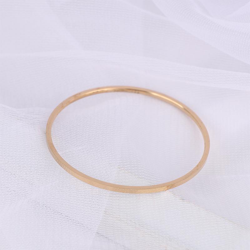 

Титановая сталь простой плоский круглый тонкий браслет для женщин винтажный браслет ювелирные изделия подарок для вечеринки 55mm золотой