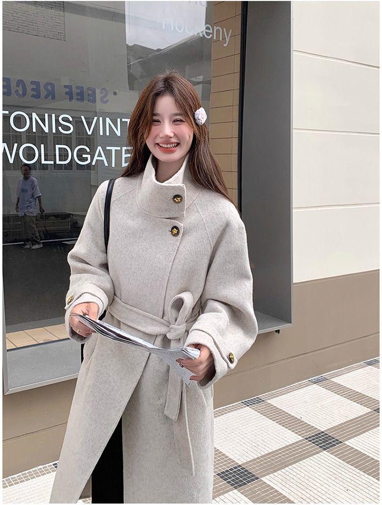2025 Women's Hepburn Style Black Wool Coat - High-End, Slimming Autumn/Winter Fashion